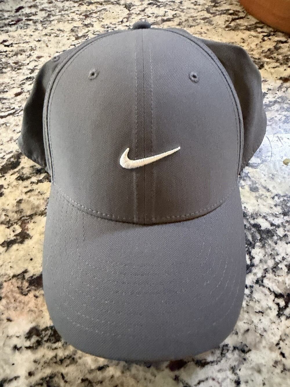 Nike Dri-FIT Club Swoosh Performance Cap~ L/XL Adjustable Back ~ Gray
